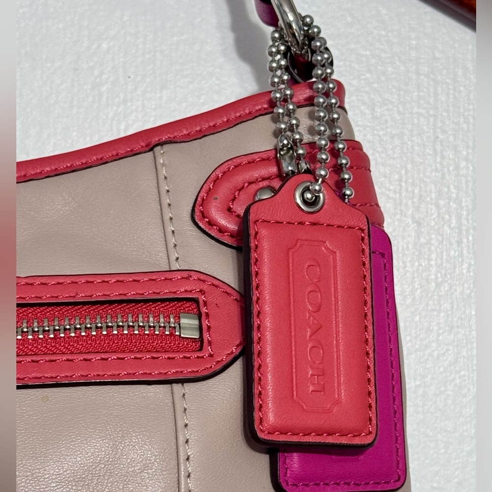 Coach Daisy Spectator Sand/Pink Leather Shoulder Bag 23951- READ - Picture 2 of 13